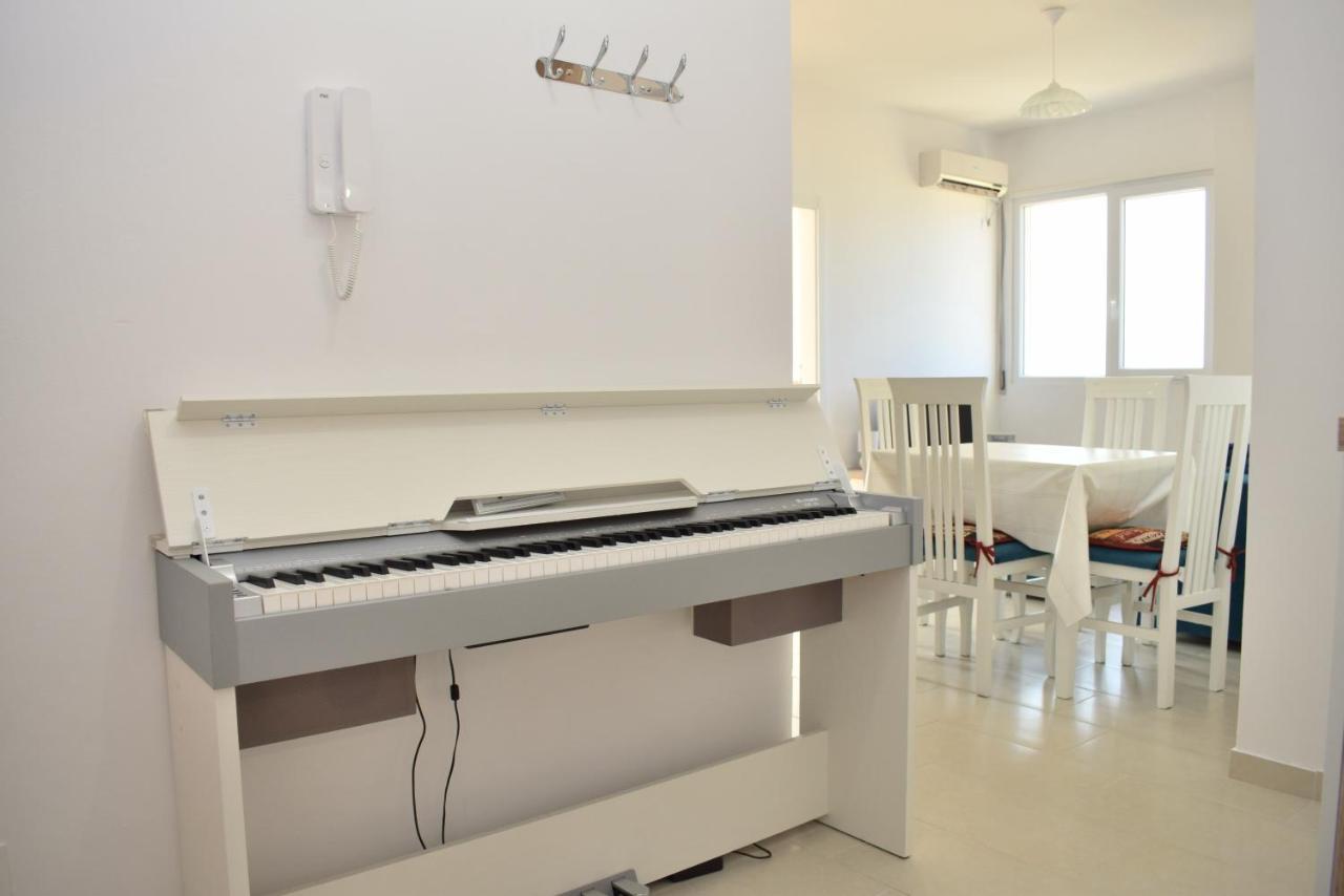 Sea View Apartment - 007 فلورا المظهر الخارجي الصورة
