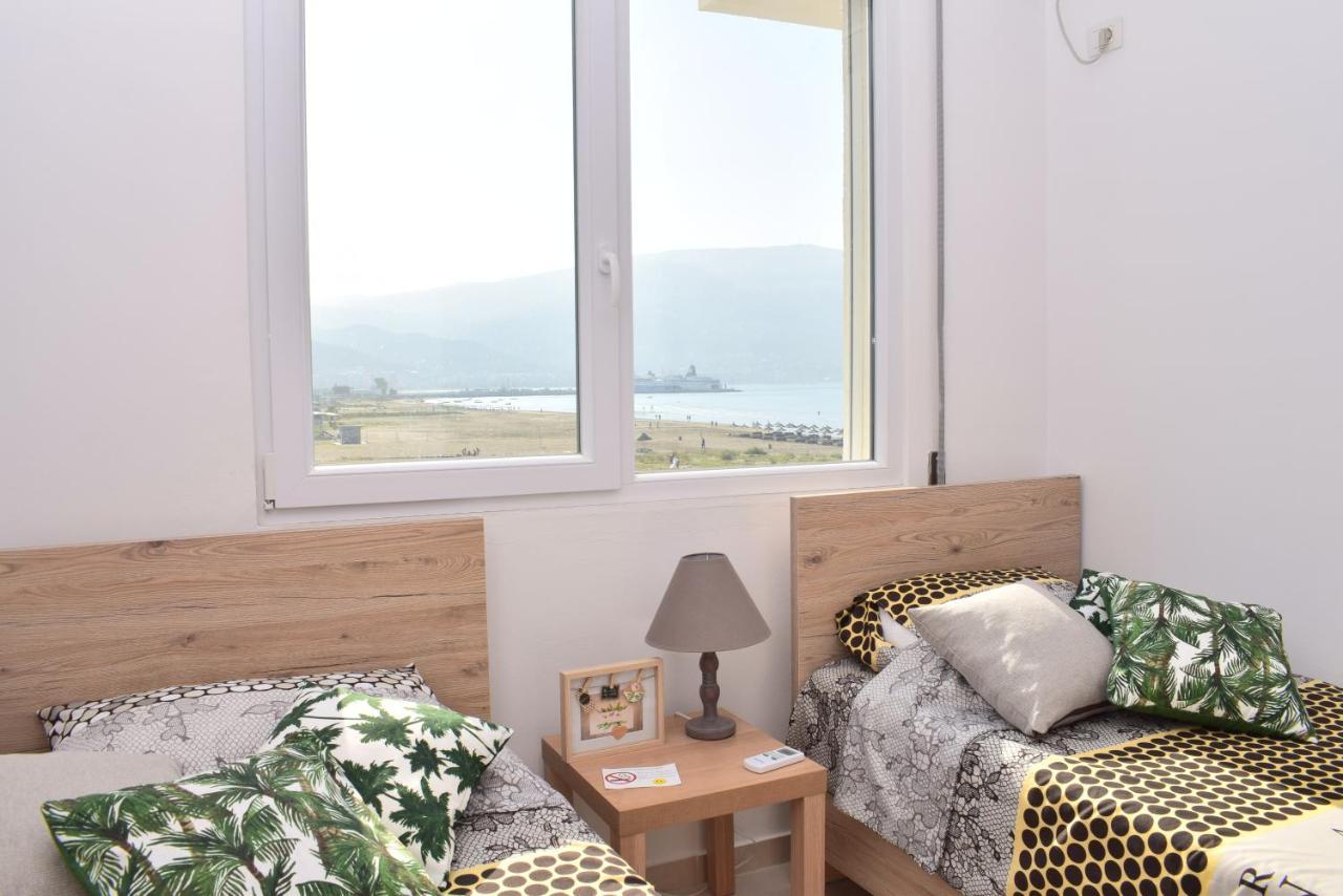 Sea View Apartment - 007 فلورا المظهر الخارجي الصورة